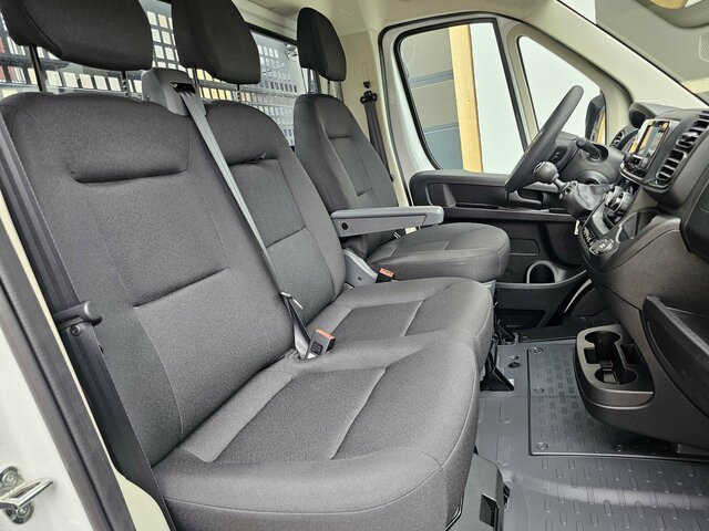 Bestelwagen met open laadbak FIAT Ducato MAXI Serie10-9.2 2025 Pritsche sofort...: afbeelding 15 Bestelwagen met open laadbak FIAT Ducato MAXI Serie10-9.2 2025 Pritsche sofort...: afbeelding 15