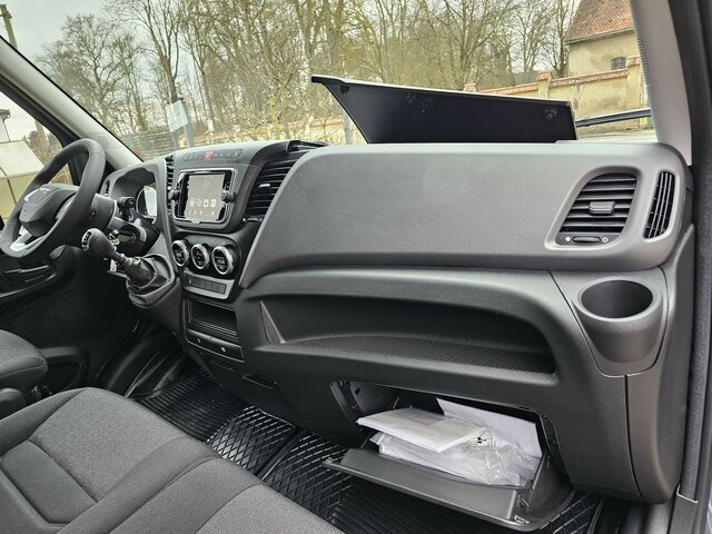 Nieuw Huifzeil bedrijfswagen IVECO Daily 35S18 3.0 Pritsche Plane Ladebordwand AHK: afbeelding 15