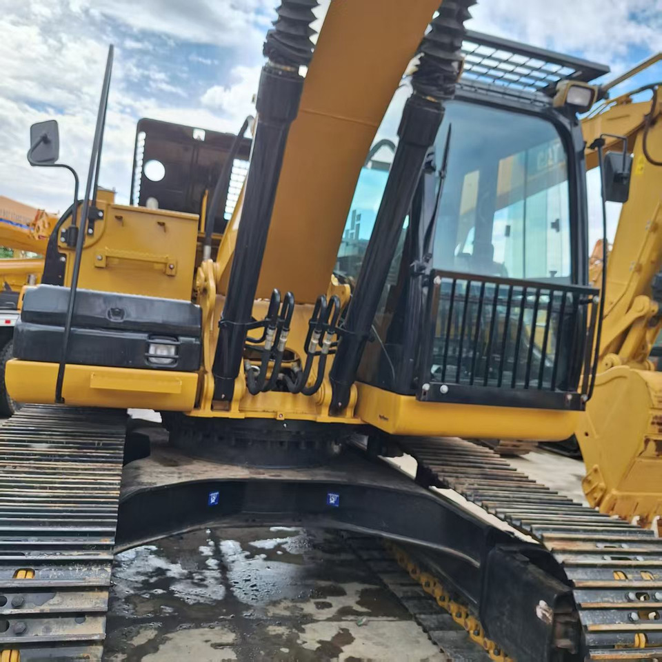 CAT 320D2 Excavator - Rupsgraafmachine: afbeelding 3 CAT 320D2 Excavator - Rupsgraafmachine: afbeelding 3