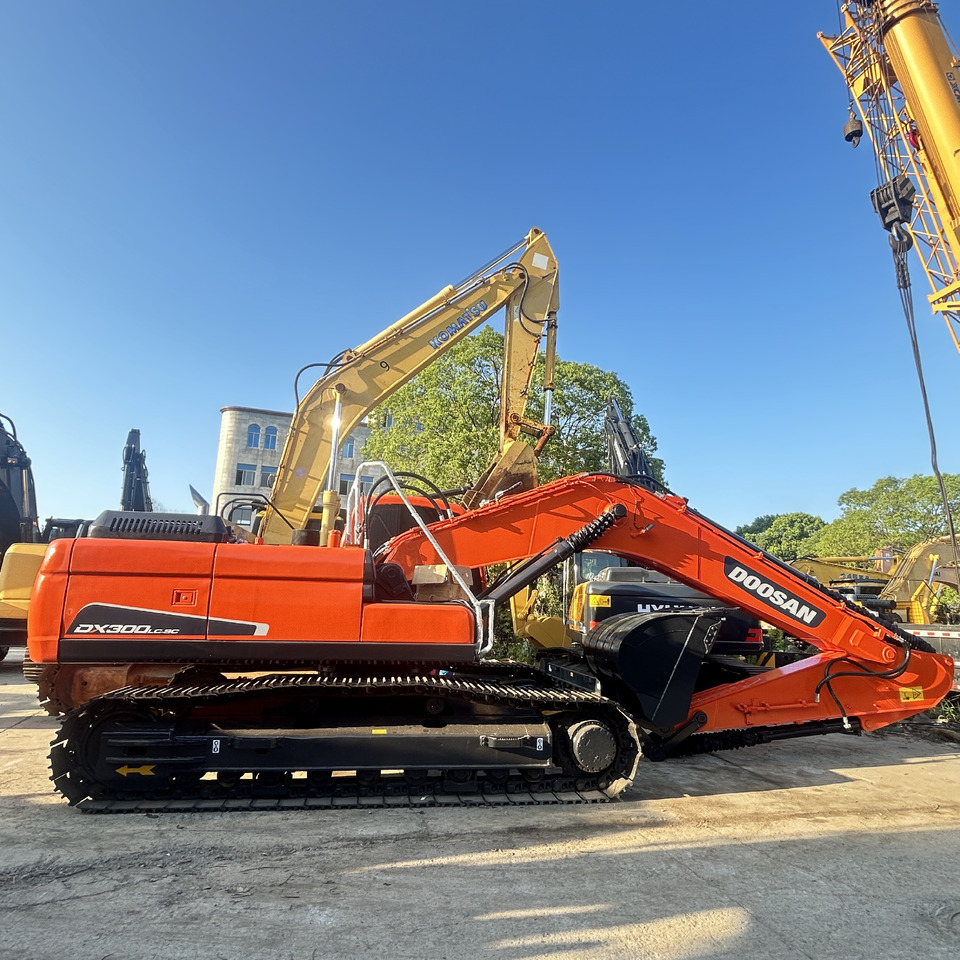Doosan DX300LC Crawler Excavator - Rupsgraafmachine: afbeelding 1 Doosan DX300LC Crawler Excavator - Rupsgraafmachine: afbeelding 1