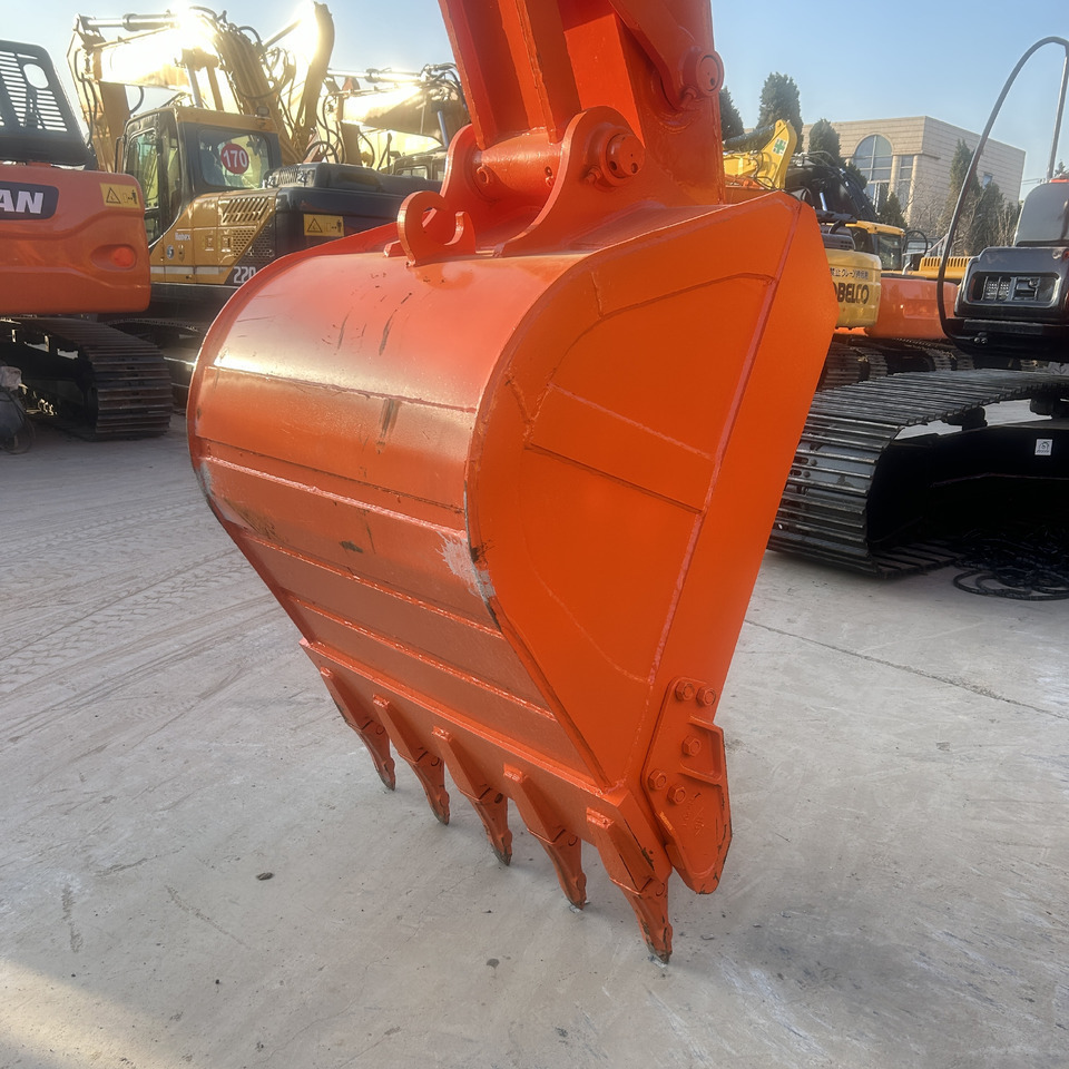 Hitachi ZX200-3 Excavator - Rupsgraafmachine: afbeelding 4 Hitachi ZX200-3 Excavator - Rupsgraafmachine: afbeelding 4