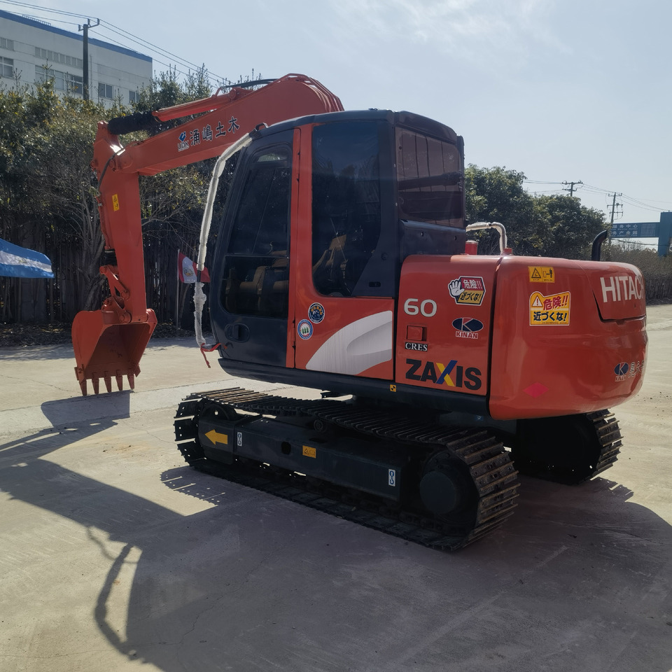 Hitachi ZX60 Excavator - Rupsgraafmachine: afbeelding 1 Hitachi ZX60 Excavator - Rupsgraafmachine: afbeelding 1