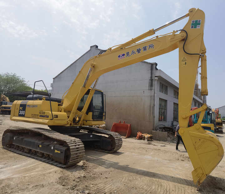Hot Selling Japan Komatsu PC300-7 Excavators Crawler Excavator Used Pc300-7 at low Price for sale - Rupsgraafmachine: afbeelding 5 Hot Selling Japan Komatsu PC300-7 Excavators Crawler Excavator Used Pc300-7 at low Price for sale - Rupsgraafmachine: afbeelding 5