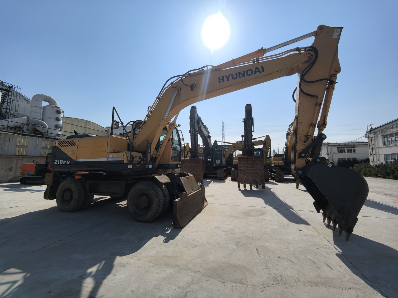 Hyundai 210w-9 wheel excavator - Mobiele graafmachine: afbeelding 4 Hyundai 210w-9 wheel excavator - Mobiele graafmachine: afbeelding 4