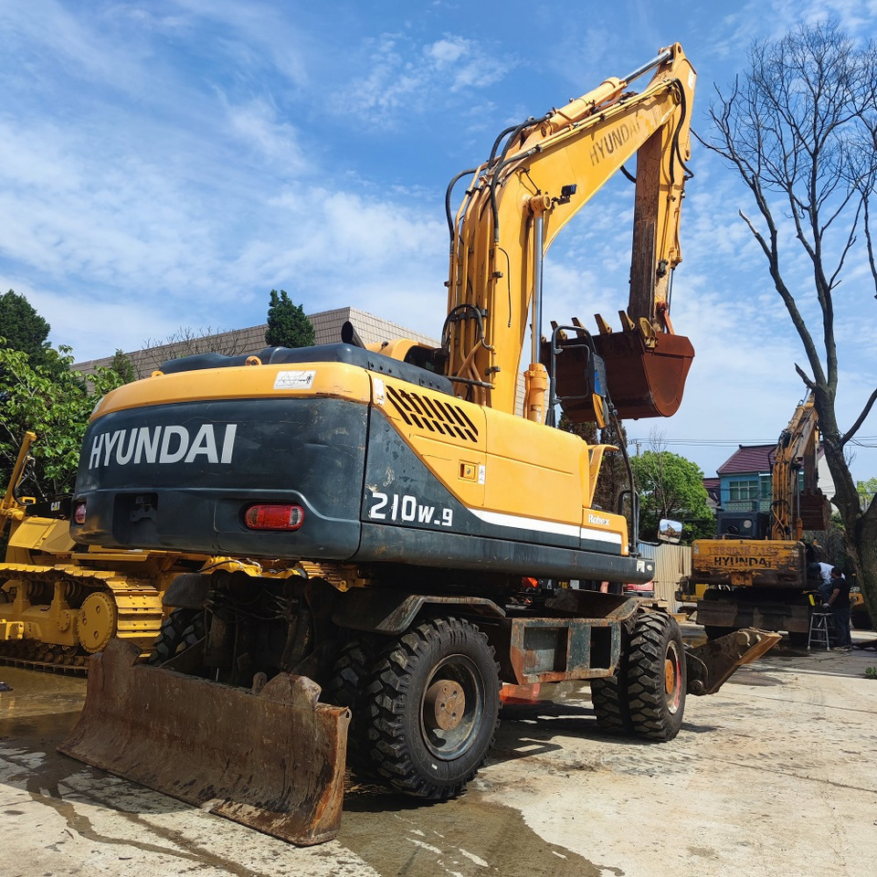 Hyundai 210w-9 wheel excavator - Mobiele graafmachine: afbeelding 1 Hyundai 210w-9 wheel excavator - Mobiele graafmachine: afbeelding 1