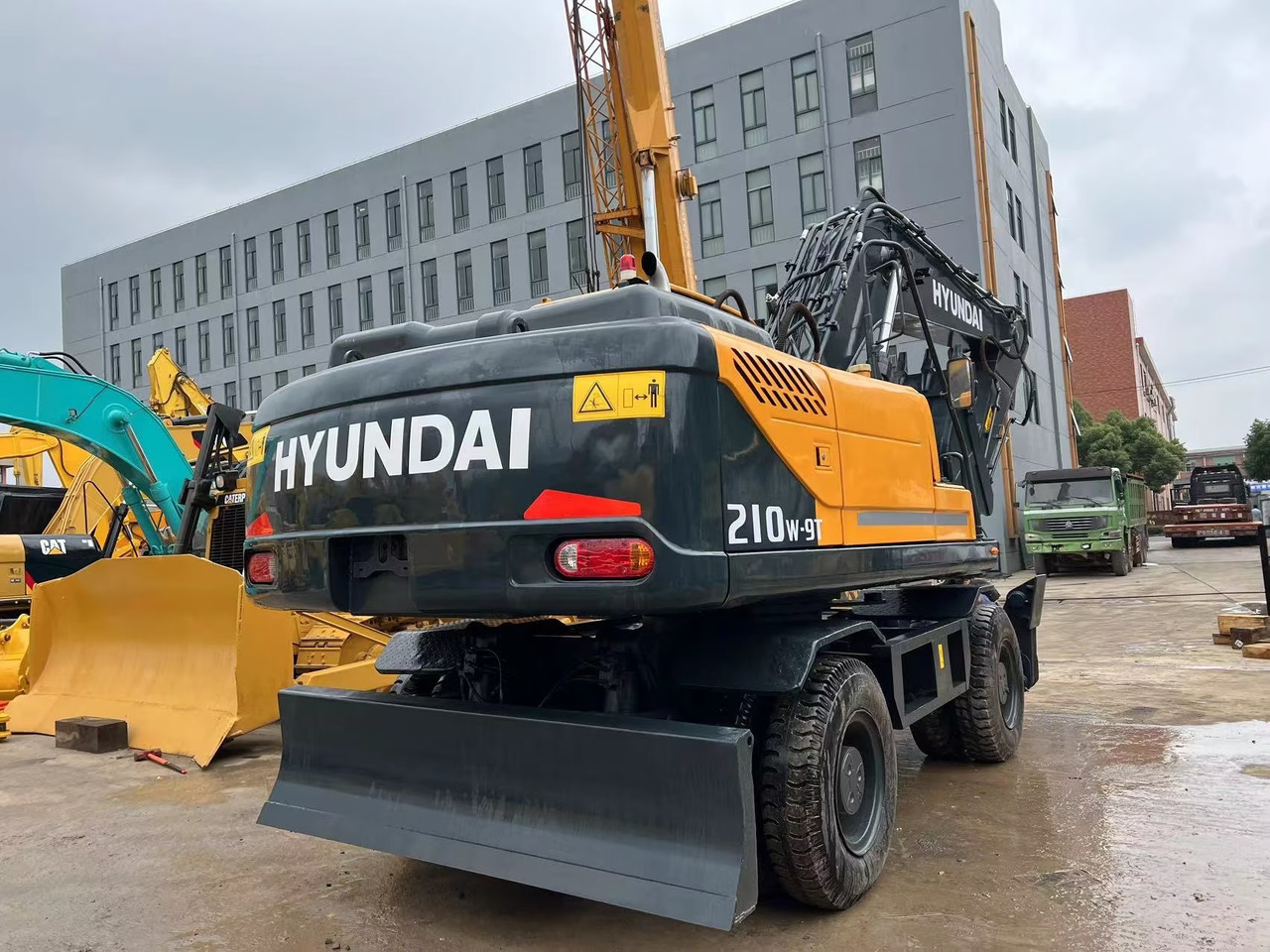 Hyundai 210w-9 wheel excavator - Mobiele graafmachine: afbeelding 4 Hyundai 210w-9 wheel excavator - Mobiele graafmachine: afbeelding 4