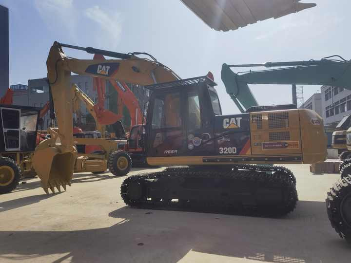 Japan caterpillar used hydraulic tracked excavator 320D cat 20 ton 320DL for sale - Rupsgraafmachine: afbeelding 2 Japan caterpillar used hydraulic tracked excavator 320D cat 20 ton 320DL for sale - Rupsgraafmachine: afbeelding 2