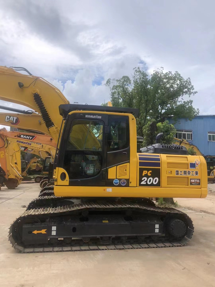 Komatsu PC200-8 Excavator - Rupsgraafmachine: afbeelding 1 Komatsu PC200-8 Excavator - Rupsgraafmachine: afbeelding 1