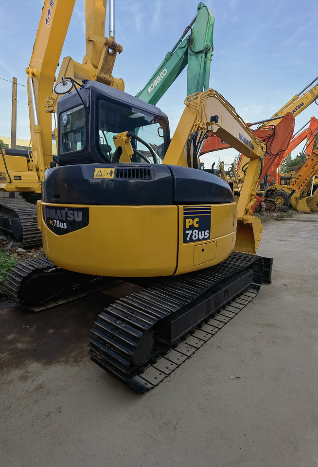 Komatsu pc78 Excavator - Rupsgraafmachine: afbeelding 2 Komatsu pc78 Excavator - Rupsgraafmachine: afbeelding 2