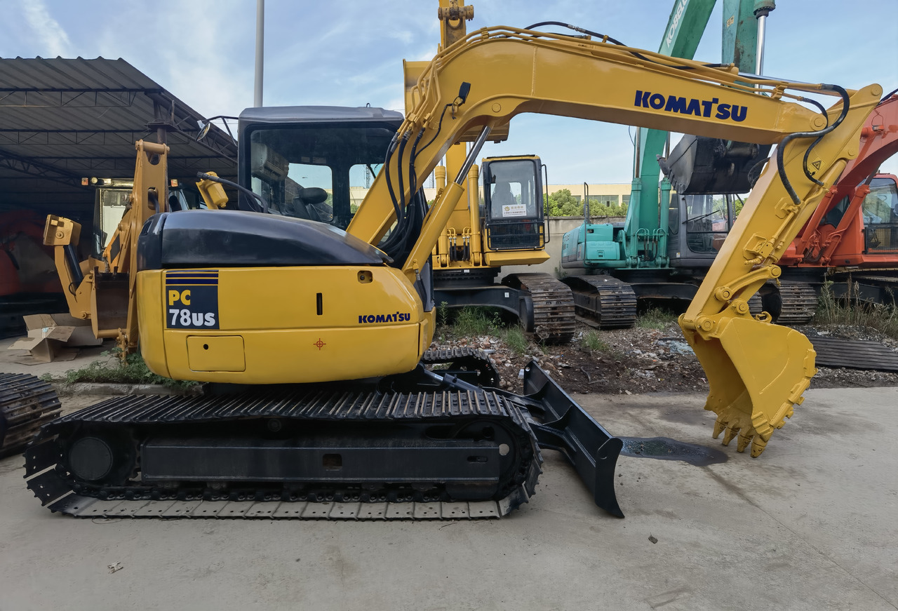 Komatsu pc78 Excavator - Rupsgraafmachine: afbeelding 1 Komatsu pc78 Excavator - Rupsgraafmachine: afbeelding 1