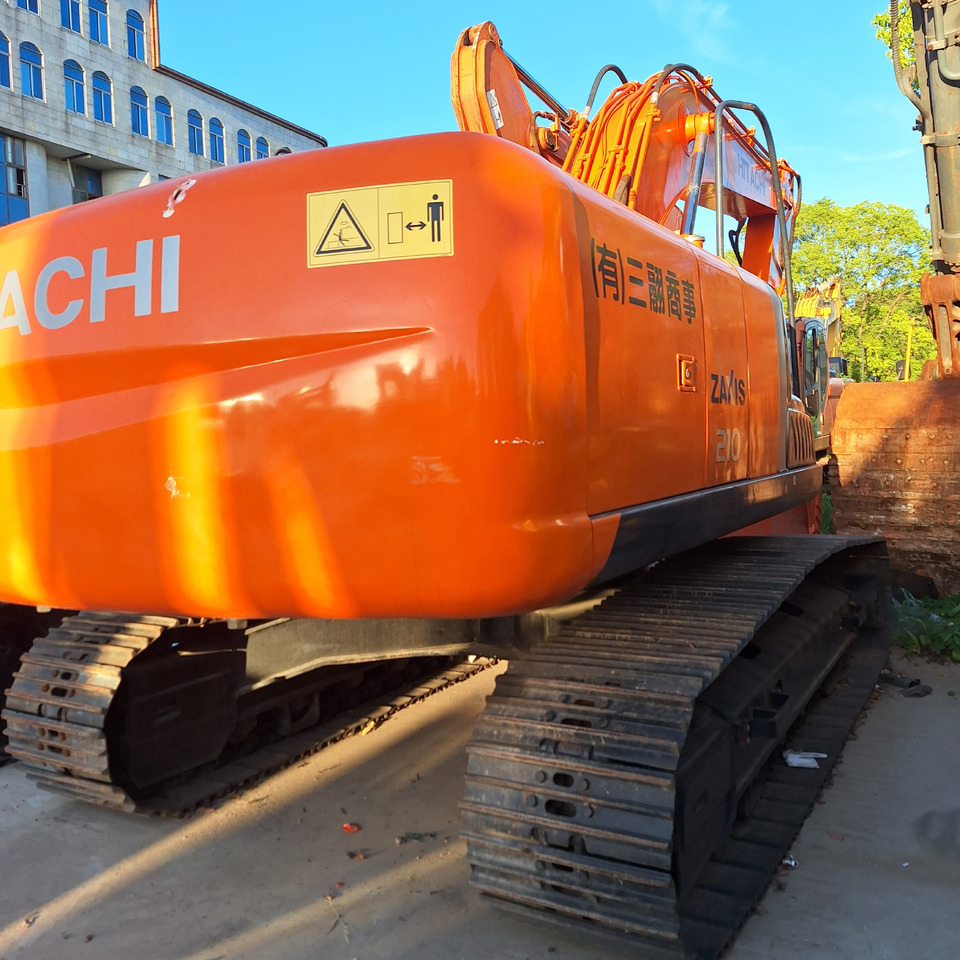 Second hand Hitachi ZX210 excavator - Graafmachine: afbeelding 3 Second hand Hitachi ZX210 excavator - Graafmachine: afbeelding 3