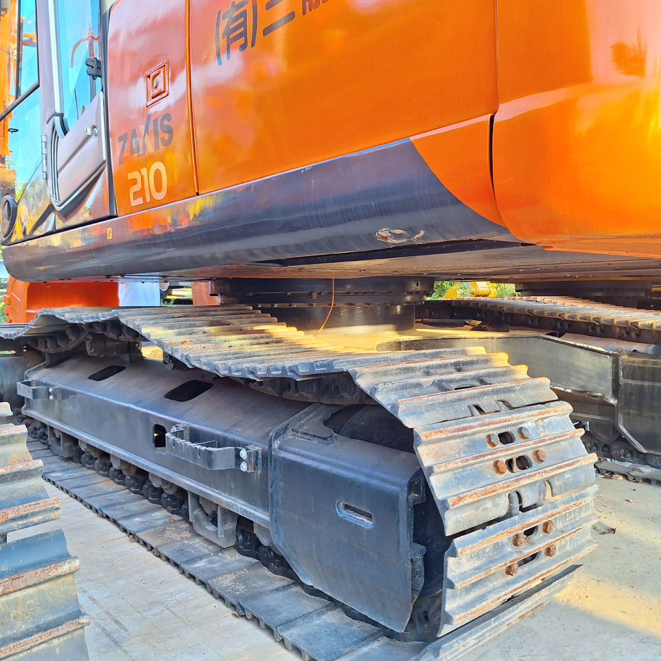 Second hand Hitachi ZX210 excavator - Graafmachine: afbeelding 5 Second hand Hitachi ZX210 excavator - Graafmachine: afbeelding 5
