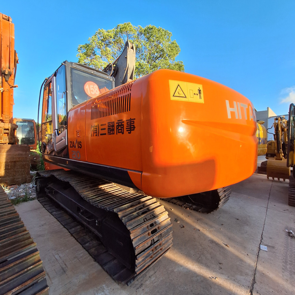 Second hand Hitachi ZX210 excavator - Graafmachine: afbeelding 1 Second hand Hitachi ZX210 excavator - Graafmachine: afbeelding 1