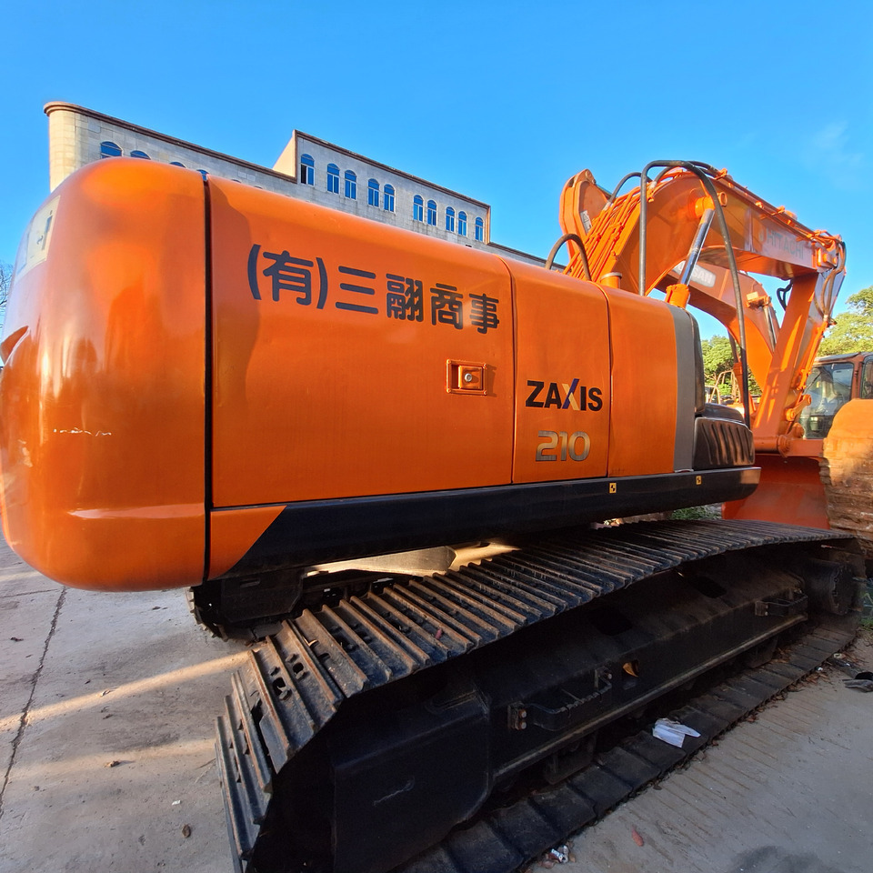 Second hand Hitachi ZX210 excavator - Graafmachine: afbeelding 4 Second hand Hitachi ZX210 excavator - Graafmachine: afbeelding 4