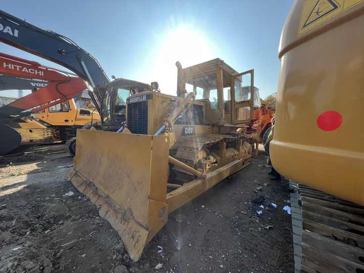 Cat d6g crawler tractor Cat D6g bullDozer Used high quality cat d6r d6g d7g dozer cheap for sale - Bulldozer: afbeelding 2 Cat d6g crawler tractor Cat D6g bullDozer Used high quality cat d6r d6g d7g dozer cheap for sale - Bulldozer: afbeelding 2