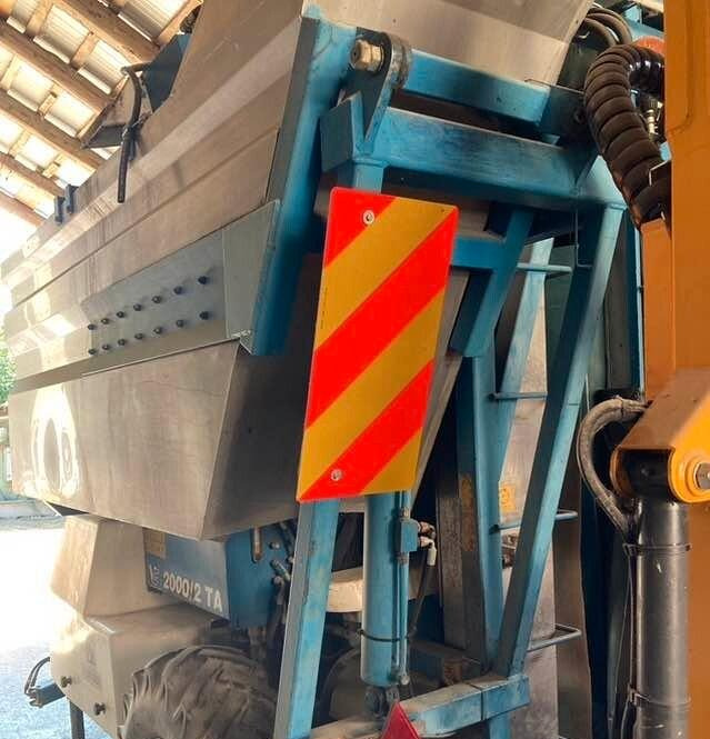 Vendemmiatrice Volentieri VG 2000/2 TA - Andere machine: afbeelding 2 Vendemmiatrice Volentieri VG 2000/2 TA - Andere machine: afbeelding 2