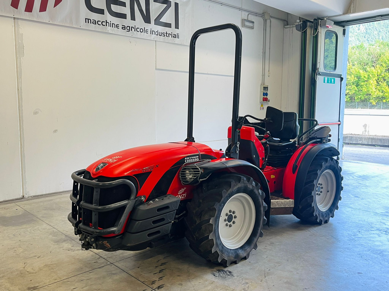 ANTONIO CARRARO SRH 9800 - Tractor: afbeelding 2 ANTONIO CARRARO SRH 9800 - Tractor: afbeelding 2