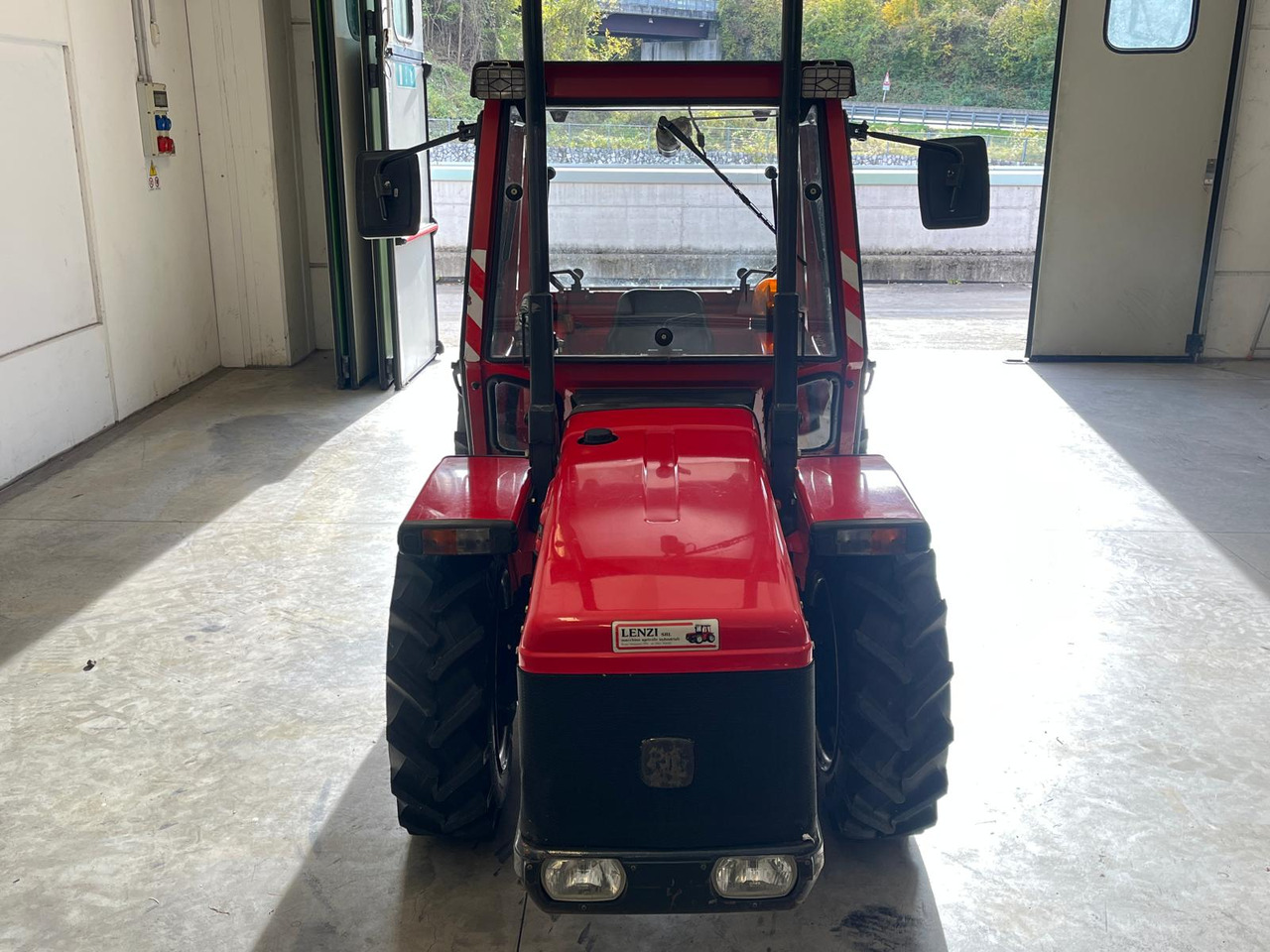 ANTONIO CARRARO TC 8400 F - Tractor: afbeelding 3 ANTONIO CARRARO TC 8400 F - Tractor: afbeelding 3
