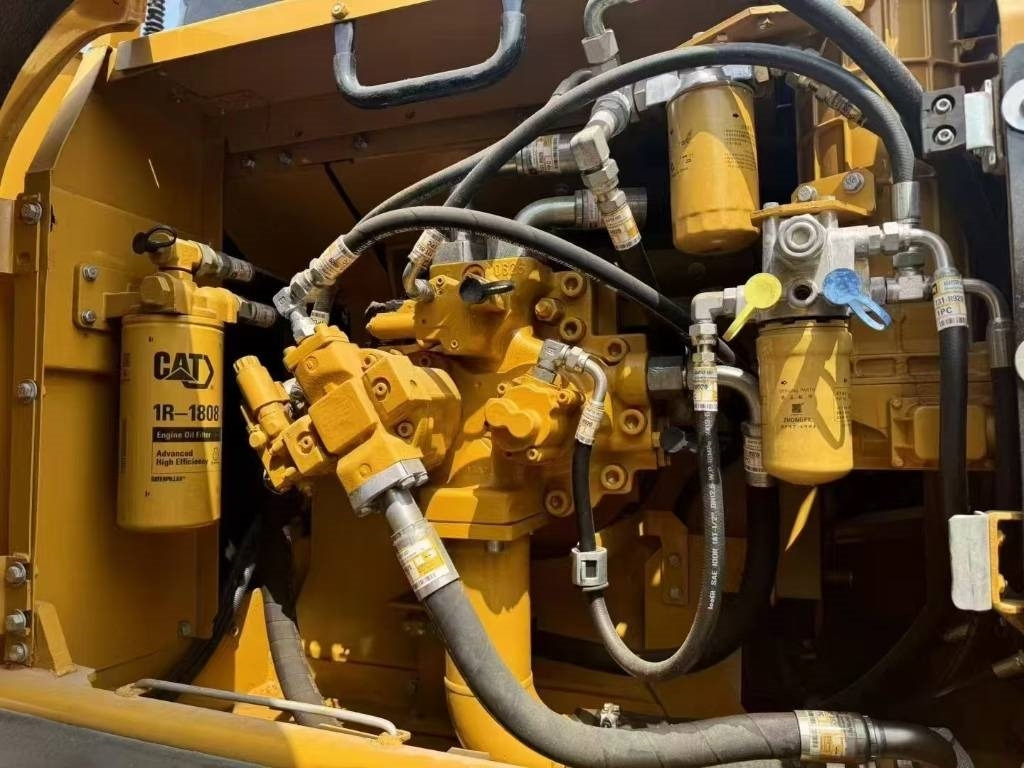 CAT 330 D L - Rupsgraafmachine: afbeelding 4 CAT 330 D L - Rupsgraafmachine: afbeelding 4