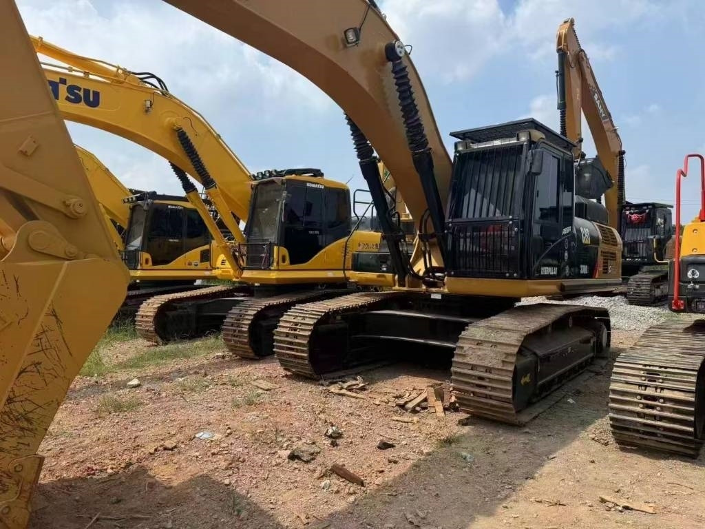 CAT 330 D L - Rupsgraafmachine: afbeelding 1 CAT 330 D L - Rupsgraafmachine: afbeelding 1