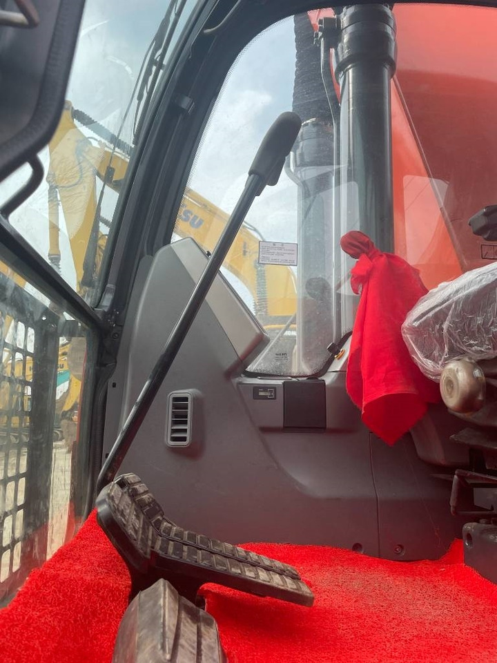 Doosan DX 225 - Rupsgraafmachine: afbeelding 3 Doosan DX 225 - Rupsgraafmachine: afbeelding 3