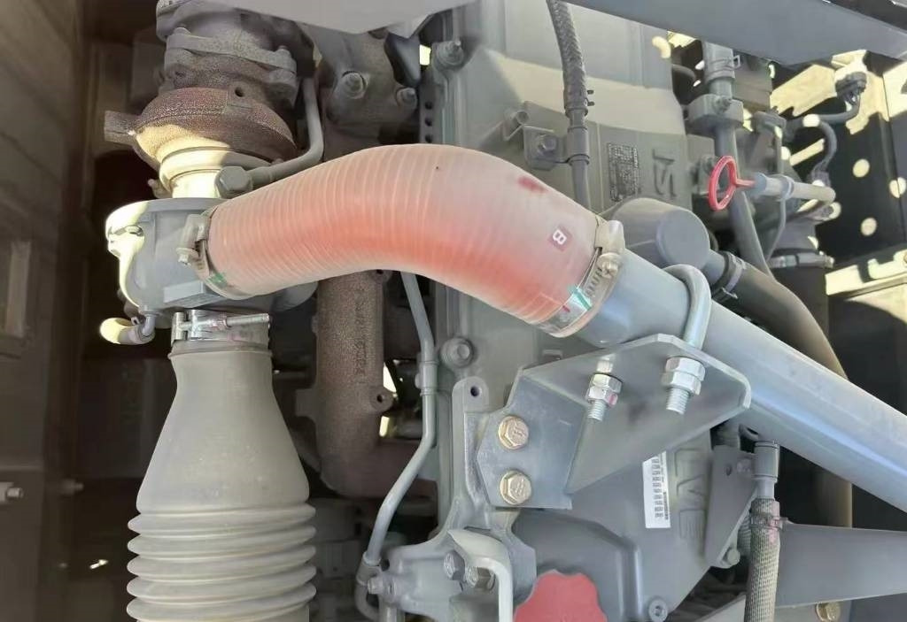 Hitachi 250  - Rupsgraafmachine: afbeelding 2 Hitachi 250  - Rupsgraafmachine: afbeelding 2