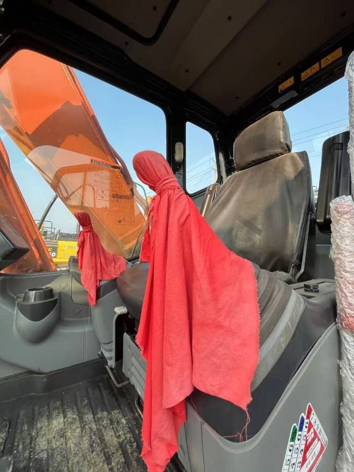 Hitachi ZX 160 - Rupsgraafmachine: afbeelding 3 Hitachi ZX 160 - Rupsgraafmachine: afbeelding 3