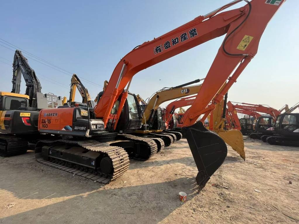 Hitachi ZX 160 - Rupsgraafmachine: afbeelding 1 Hitachi ZX 160 - Rupsgraafmachine: afbeelding 1