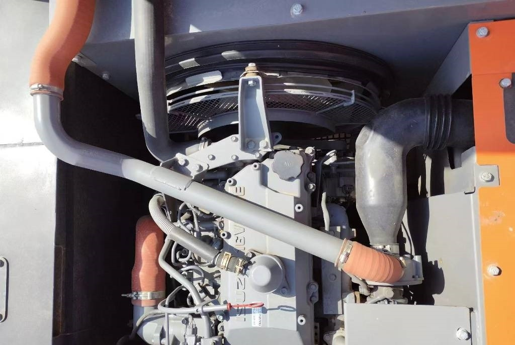 Hitachi ZX 240  - Rupsgraafmachine: afbeelding 4 Hitachi ZX 240  - Rupsgraafmachine: afbeelding 4