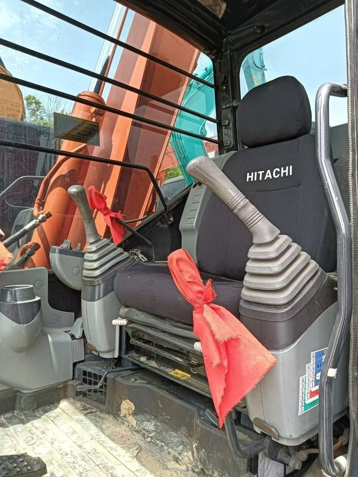 Hitachi ZX 70 - Minigraafmachine: afbeelding 4 Hitachi ZX 70 - Minigraafmachine: afbeelding 4