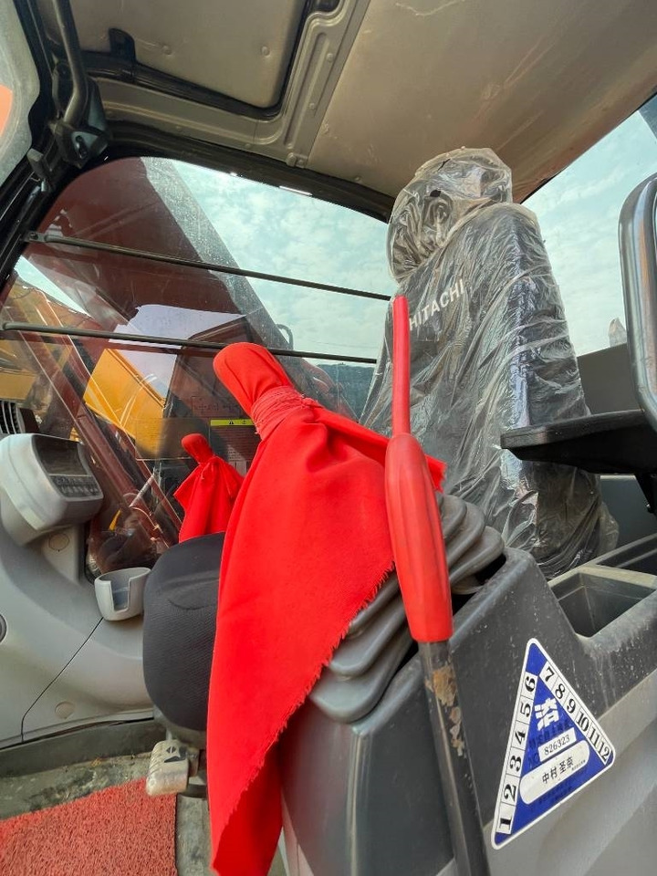 Hitachi Zaxis 200 LC - Rupsgraafmachine: afbeelding 5 Hitachi Zaxis 200 LC - Rupsgraafmachine: afbeelding 5