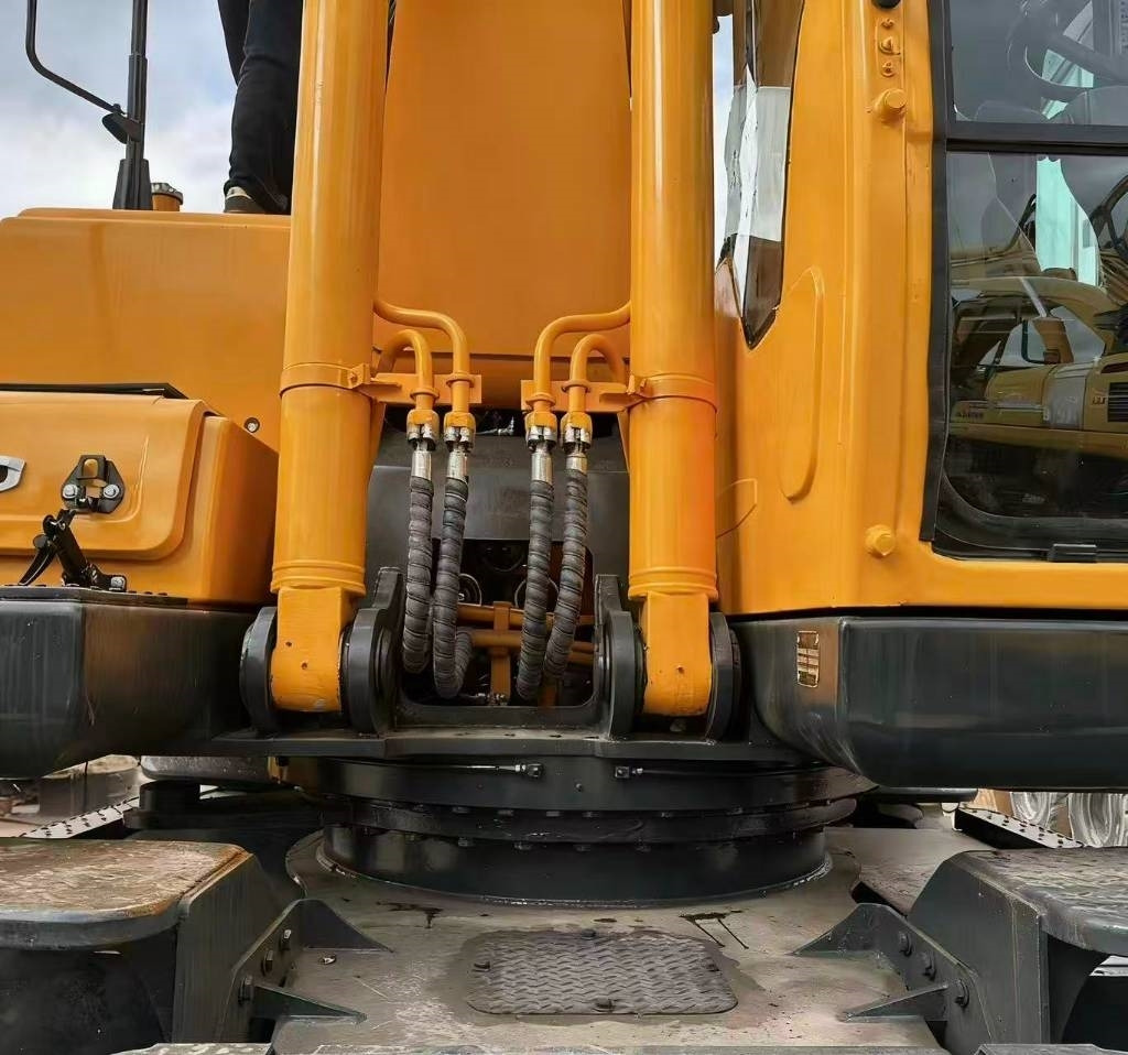 Mobiele graafmachine Hyundai 210W -9: afbeelding 8 Mobiele graafmachine Hyundai 210W -9: afbeelding 8