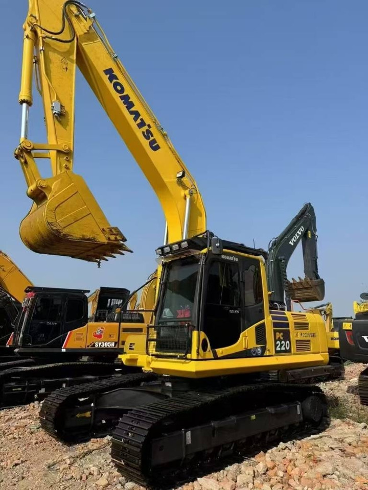 Komatsu 220-8 - Rupsgraafmachine: afbeelding 1 Komatsu 220-8 - Rupsgraafmachine: afbeelding 1