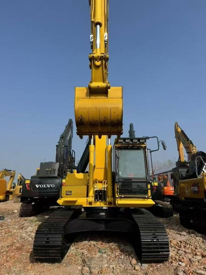 Komatsu 220-8 - Rupsgraafmachine: afbeelding 3 Komatsu 220-8 - Rupsgraafmachine: afbeelding 3