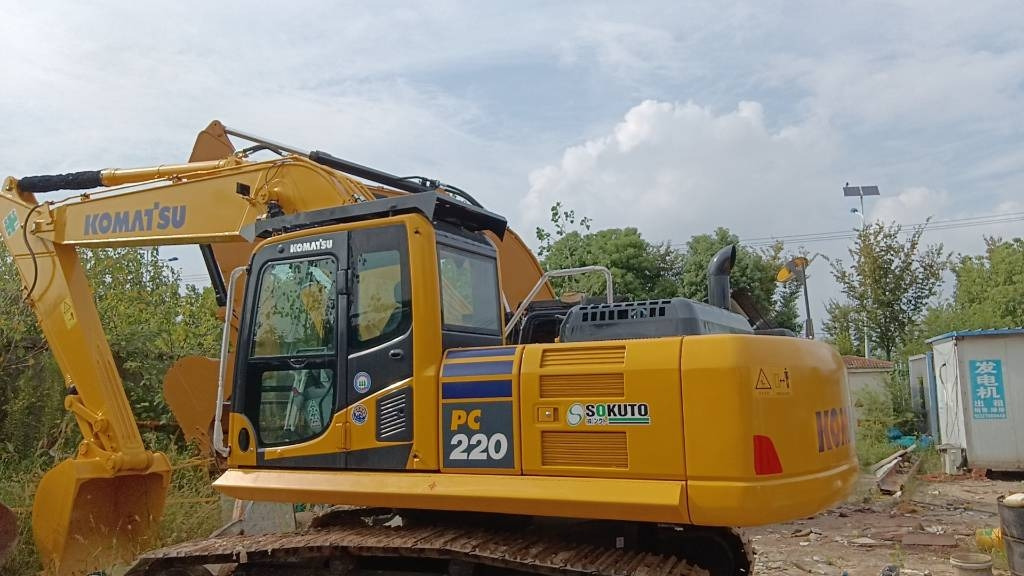 Komatsu PC 220-7 - Rupsgraafmachine: afbeelding 1 Komatsu PC 220-7 - Rupsgraafmachine: afbeelding 1