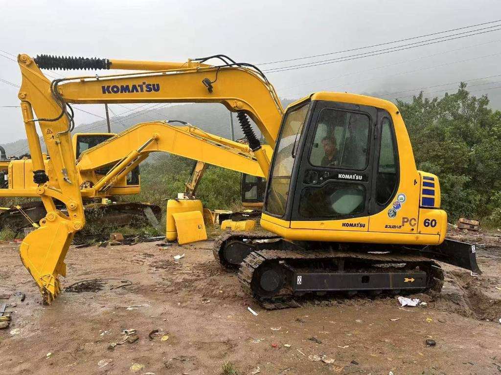 Komatsu PC 60 - Minigraafmachine: afbeelding 1 Komatsu PC 60 - Minigraafmachine: afbeelding 1