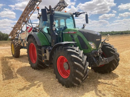 Fendt 718 PROFI PLUS - Tractor: afbeelding 1 Fendt 718 PROFI PLUS - Tractor: afbeelding 1