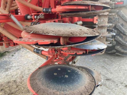 Maschio LIGNE DOUBLE DISQUES + Maschio AQUILA 6000 - Grondbewerking toebehoor: afbeelding 4 Maschio LIGNE DOUBLE DISQUES + Maschio AQUILA 6000 - Grondbewerking toebehoor: afbeelding 4