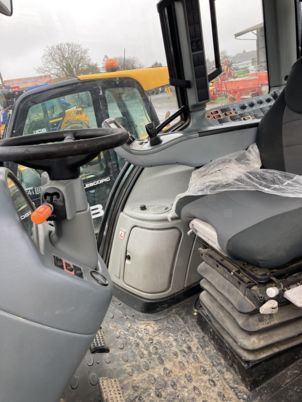 Tractor Valtra T213 VERSU: afbeelding 6