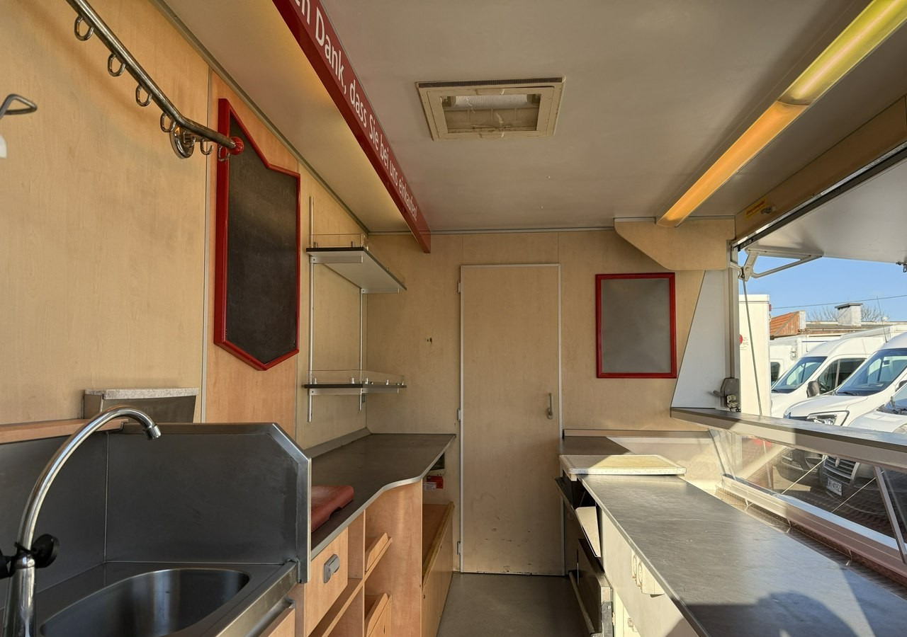 Renault Master Autosklep wędlin Gastronomiczny Food Truck Foodtruck Sklep Borco 201 - Andere machine: afbeelding 2 Renault Master Autosklep wędlin Gastronomiczny Food Truck Foodtruck Sklep Borco 201 - Andere machine: afbeelding 2