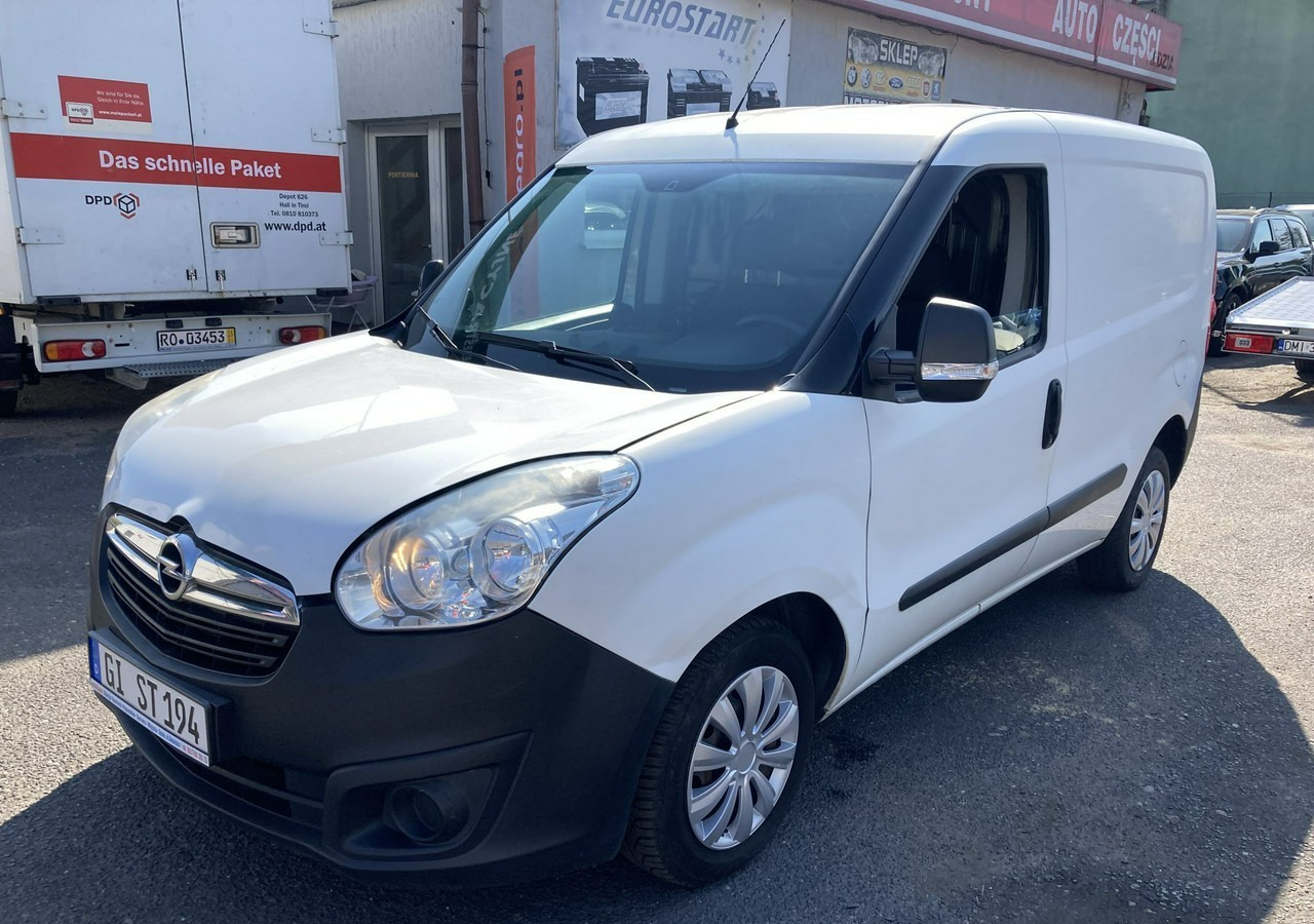 Fiat Doblo Fiat Doblo 1,3 jtd ECO Flex chłodnia do leków 2013 - Gesloten bestelwagen: afbeelding 4 Fiat Doblo Fiat Doblo 1,3 jtd ECO Flex chłodnia do leków 2013 - Gesloten bestelwagen: afbeelding 4