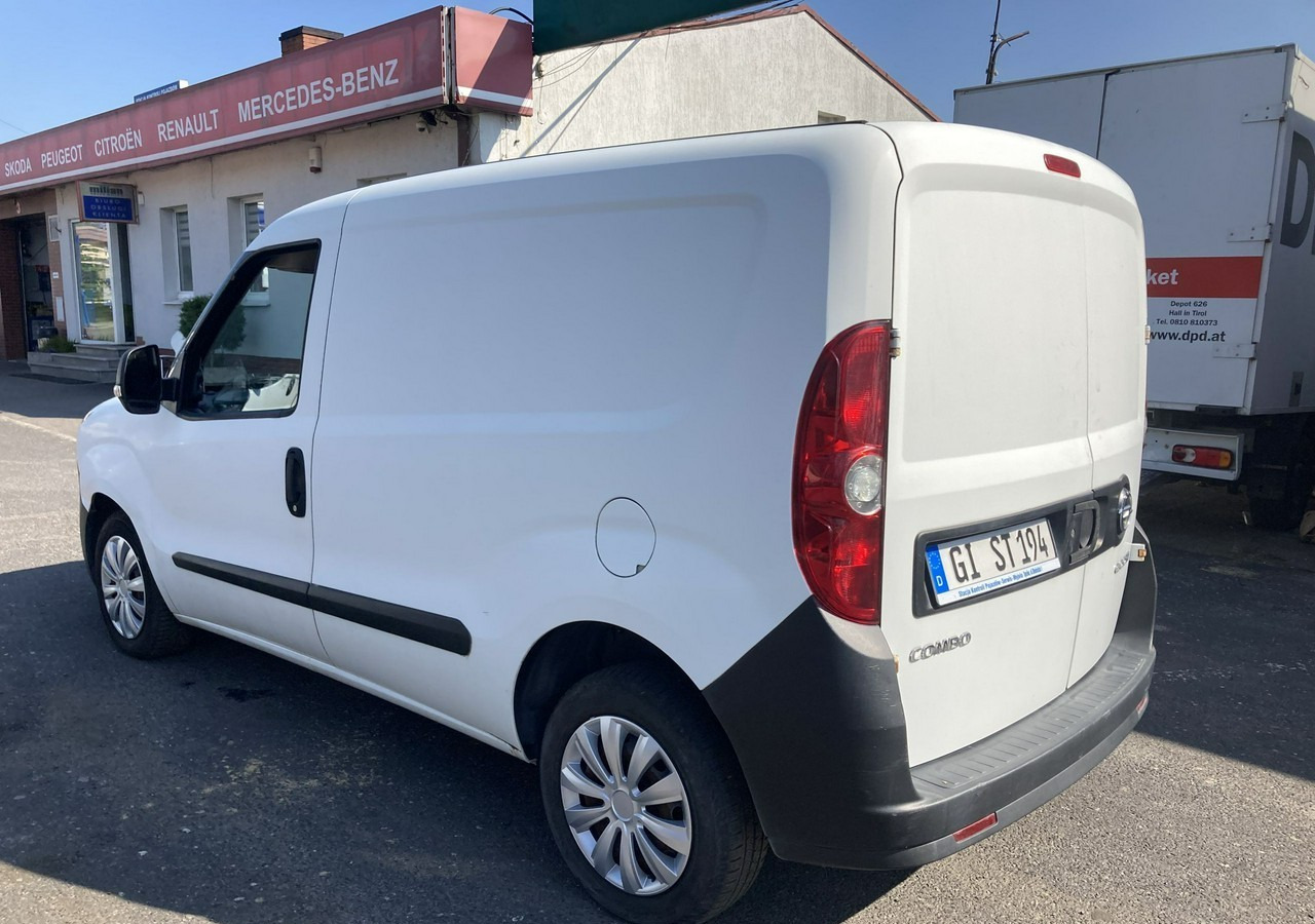 Fiat Doblo Fiat Doblo 1,3 jtd ECO Flex chłodnia do leków 2013 - Gesloten bestelwagen: afbeelding 3 Fiat Doblo Fiat Doblo 1,3 jtd ECO Flex chłodnia do leków 2013 - Gesloten bestelwagen: afbeelding 3