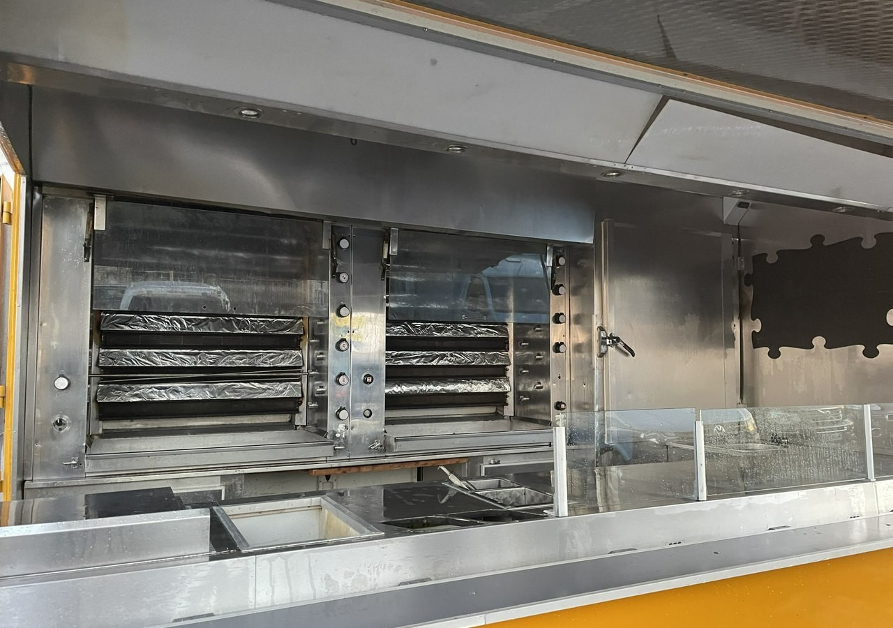 Fiat Ducato Autosklep Autogrill Gastronomiczny Food Truck Foodtruck 68tkm 3500 - Zelfrijdende verkoopwagen: afbeelding 3 Fiat Ducato Autosklep Autogrill Gastronomiczny Food Truck Foodtruck 68tkm 3500 - Zelfrijdende verkoopwagen: afbeelding 3