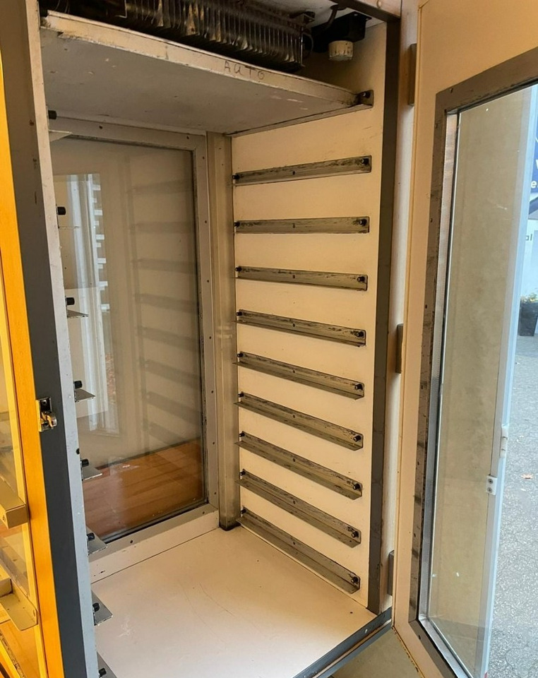 Fiat Ducato Autosklep pieczywa Gastronomiczny Food Truck Foodtruck sklep Borco - Zelfrijdende verkoopwagen: afbeelding 4 Fiat Ducato Autosklep pieczywa Gastronomiczny Food Truck Foodtruck sklep Borco - Zelfrijdende verkoopwagen: afbeelding 4