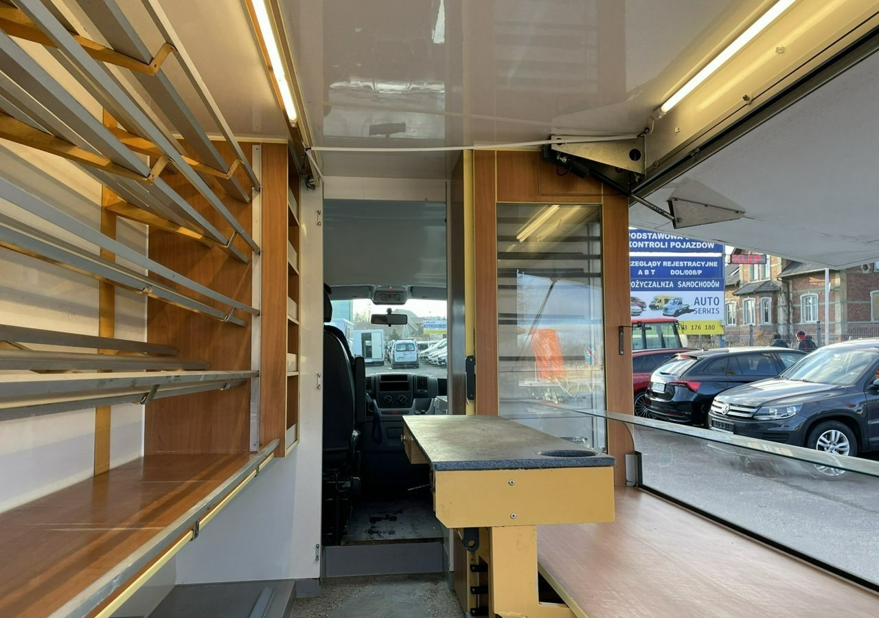 Fiat Ducato Autosklep pieczywa Gastronomiczny Food Truck Foodtruck sklep bar 201 - Zelfrijdende verkoopwagen: afbeelding 4 Fiat Ducato Autosklep pieczywa Gastronomiczny Food Truck Foodtruck sklep bar 201 - Zelfrijdende verkoopwagen: afbeelding 4