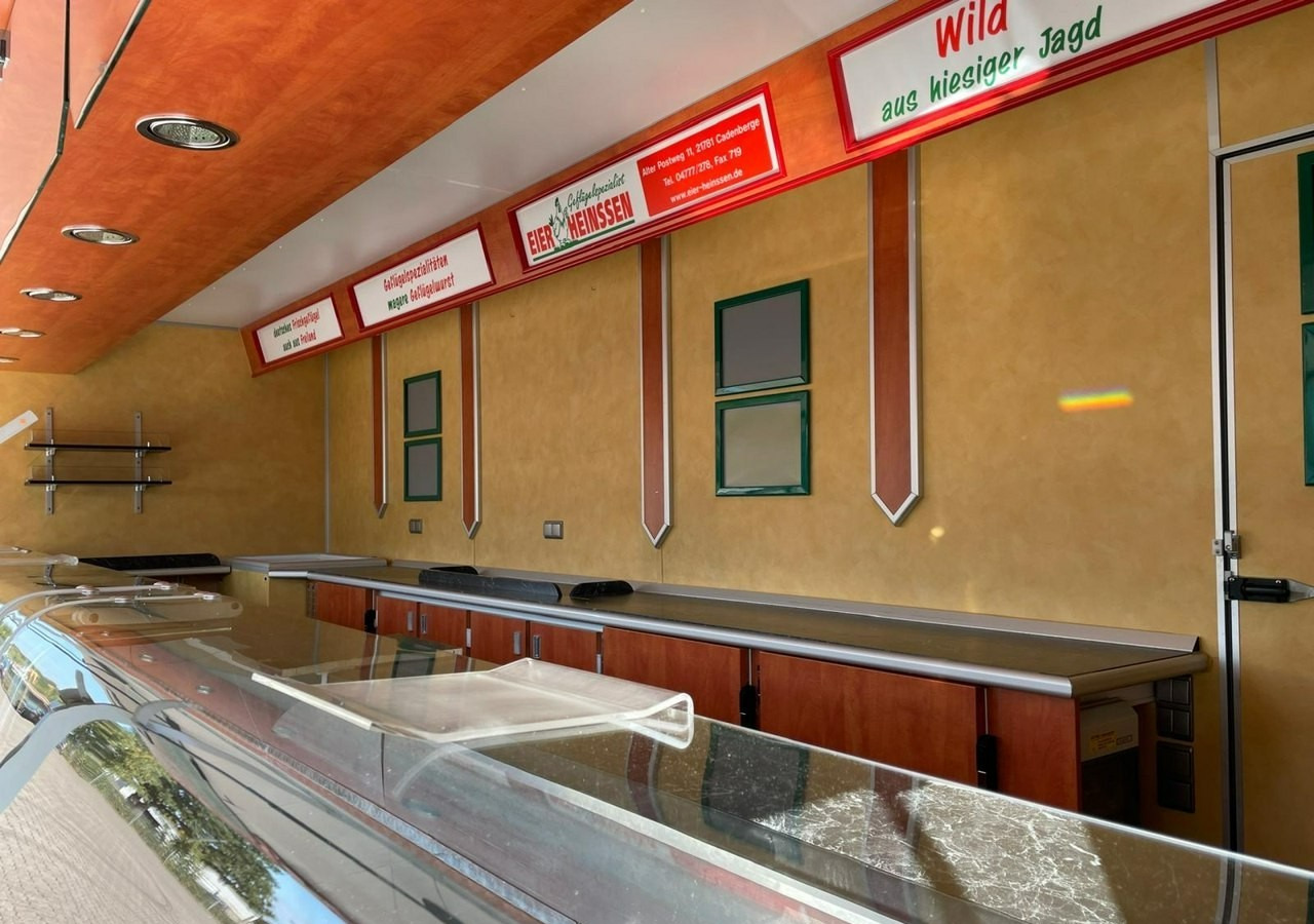 Fiat Ducato Autosklep wędlin Gastronomiczna food truck foodtruck sklep Borco 20 - Zelfrijdende verkoopwagen: afbeelding 4 Fiat Ducato Autosklep wędlin Gastronomiczna food truck foodtruck sklep Borco 20 - Zelfrijdende verkoopwagen: afbeelding 4