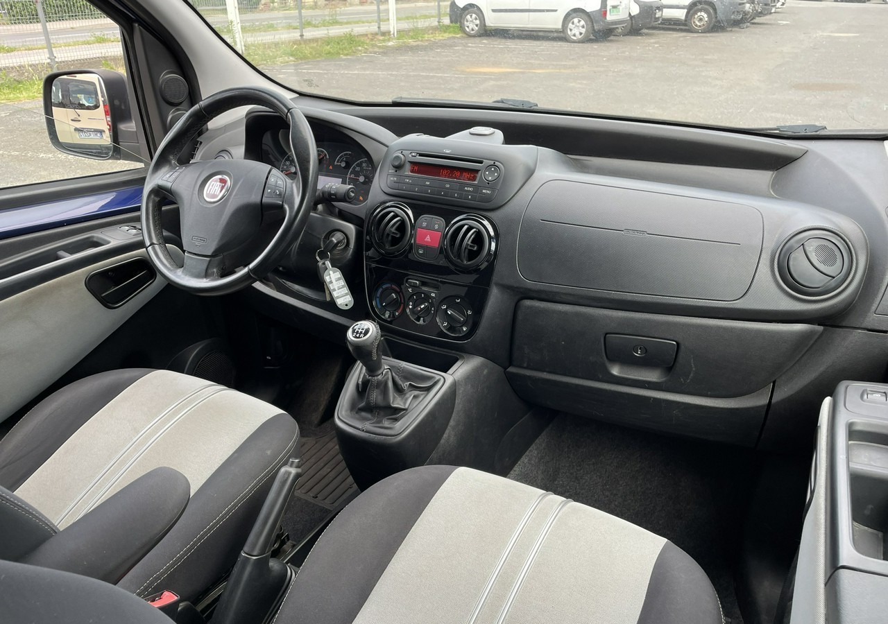 Fiat Qubo Fiat Qubo 1.3-95KM Klima 2013 - Personenwagen: afbeelding 4 Fiat Qubo Fiat Qubo 1.3-95KM Klima 2013 - Personenwagen: afbeelding 4