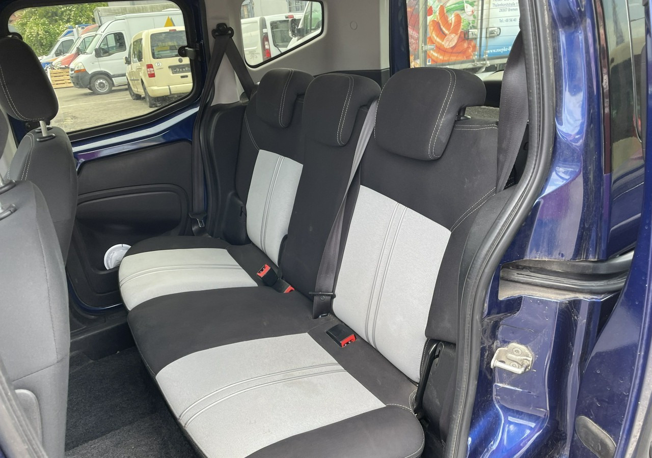 Fiat Qubo Fiat Qubo 1.3-95KM Klima 2013 - Personenwagen: afbeelding 5 Fiat Qubo Fiat Qubo 1.3-95KM Klima 2013 - Personenwagen: afbeelding 5