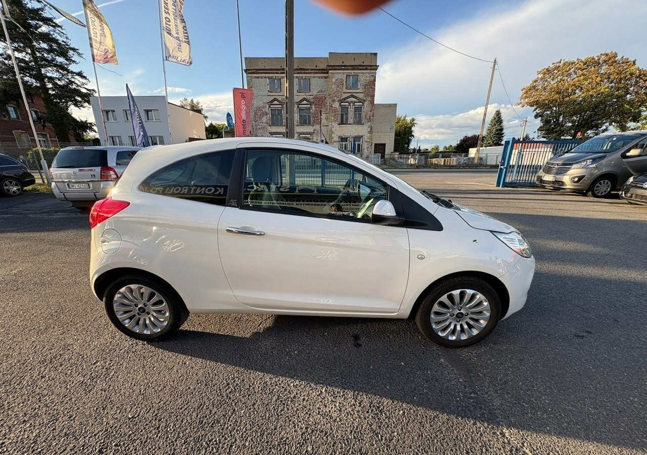 Ford KA II Ford KA 1.2 Champions Edition Klima Panorama 2012 - Hatchback: afbeelding 5 Ford KA II Ford KA 1.2 Champions Edition Klima Panorama 2012 - Hatchback: afbeelding 5