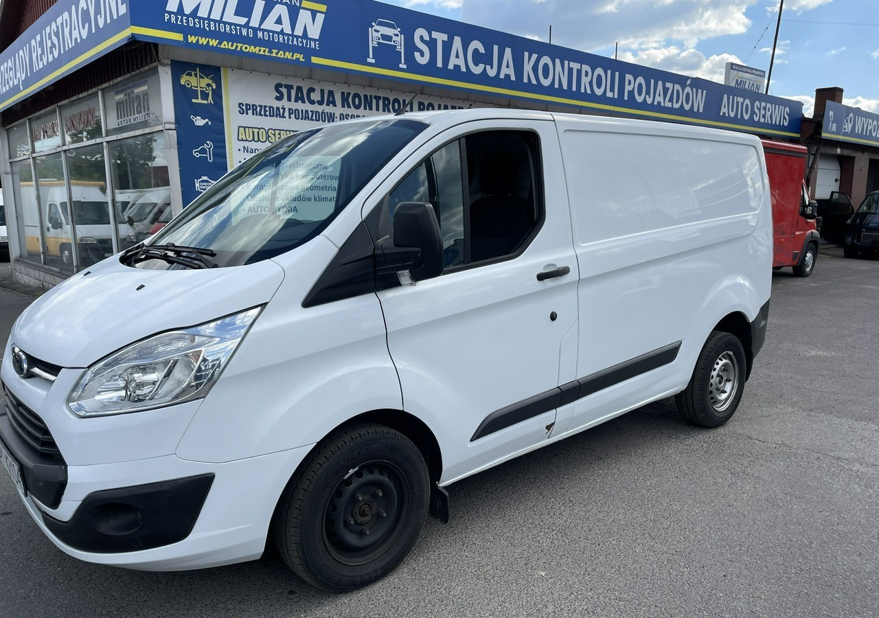 Ford Transit Transit Custom Transit Custom 2.0 Klima 153tkm Model 2018 - Gesloten bestelwagen: afbeelding 3 Ford Transit Transit Custom Transit Custom 2.0 Klima 153tkm Model 2018 - Gesloten bestelwagen: afbeelding 3